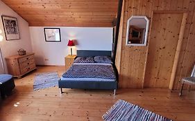 Ferienzimmer / Monteurzimmer Neumarkt Am Wallersee