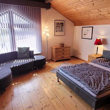 Ferienzimmer / Monteurzimmer Neumarkt Am Wallersee Buitenkant foto