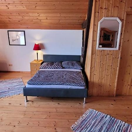 Ferienzimmer / Monteurzimmer Neumarkt Am Wallersee Buitenkant foto